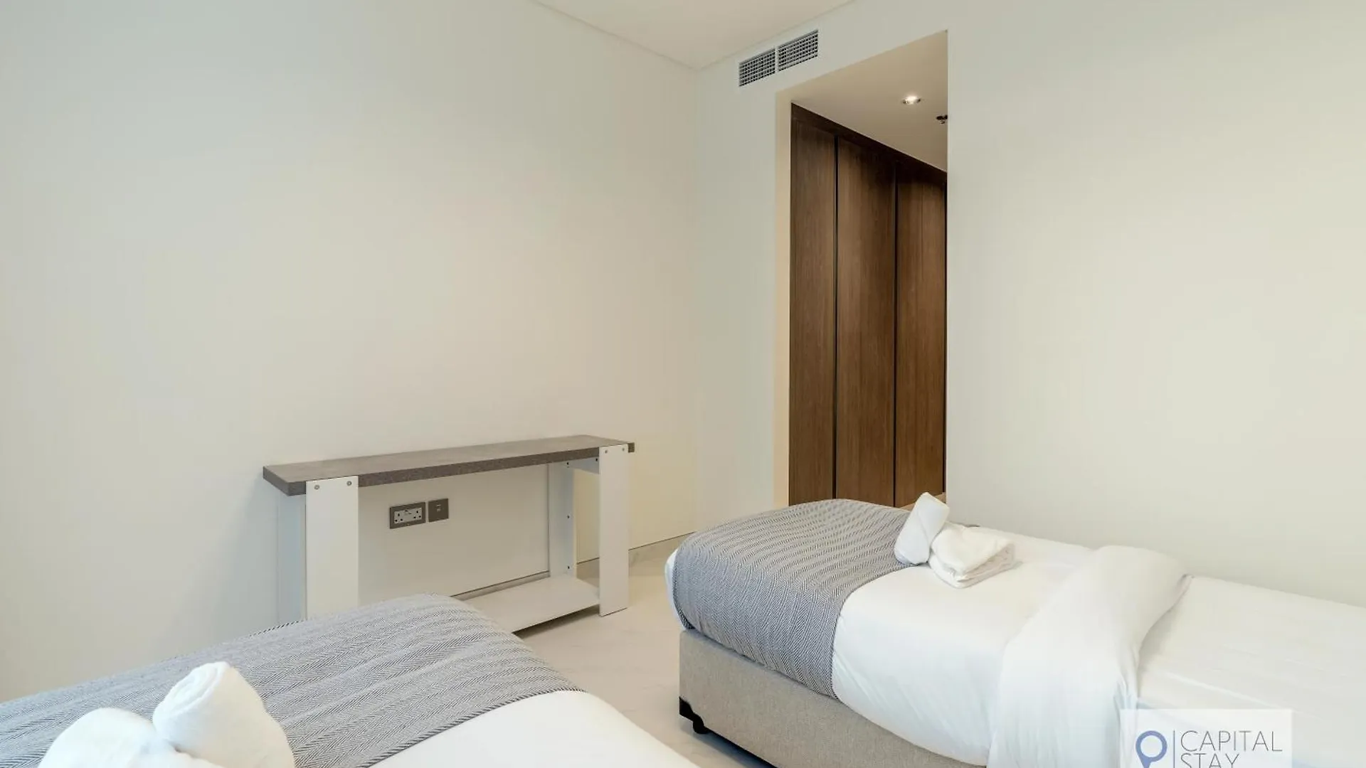 2 Bed Apt In District One Dubai - Lagoon Views Apartment