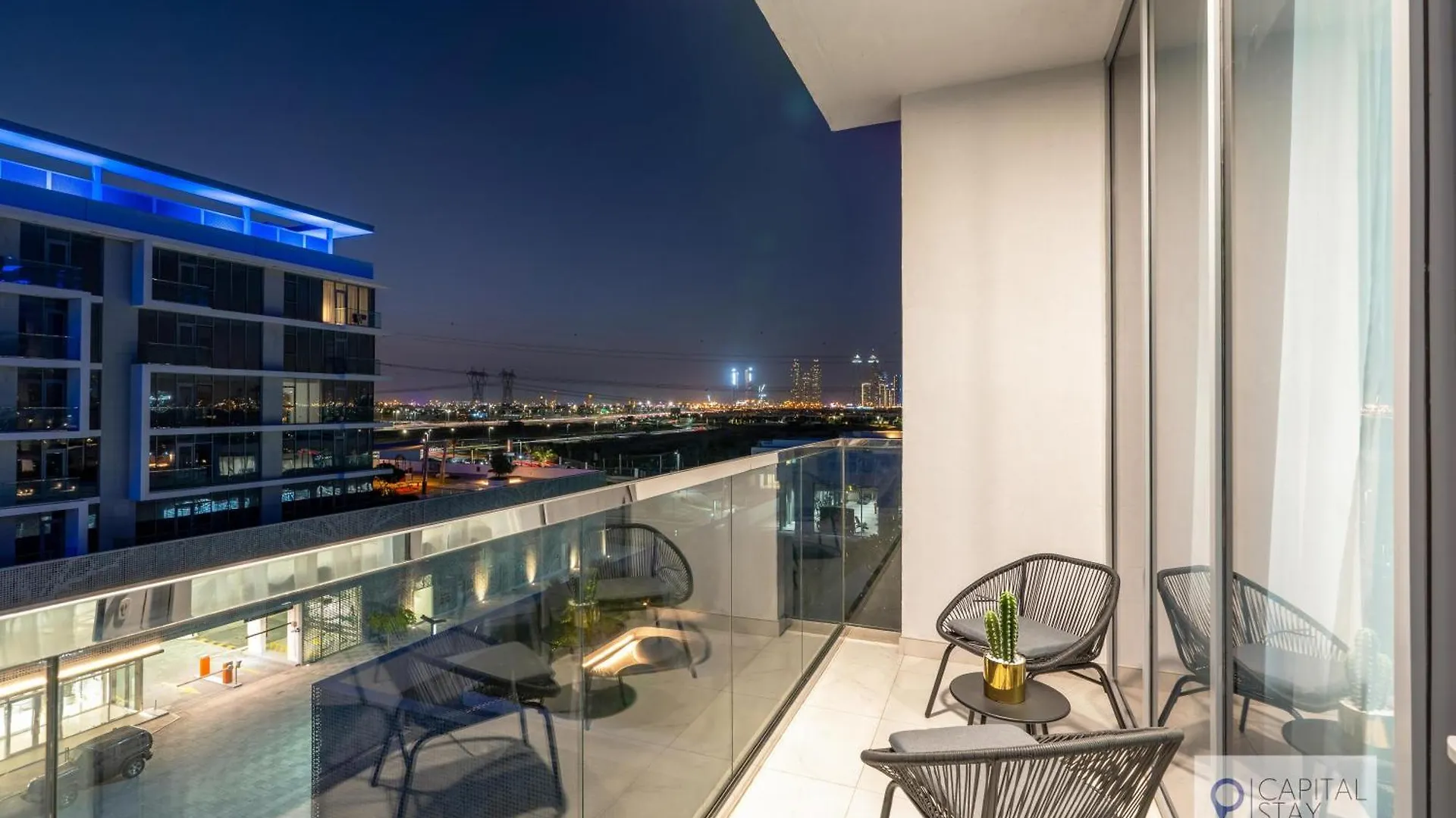 2 Bed Apt In District One Dubai - Lagoon Views Apartment