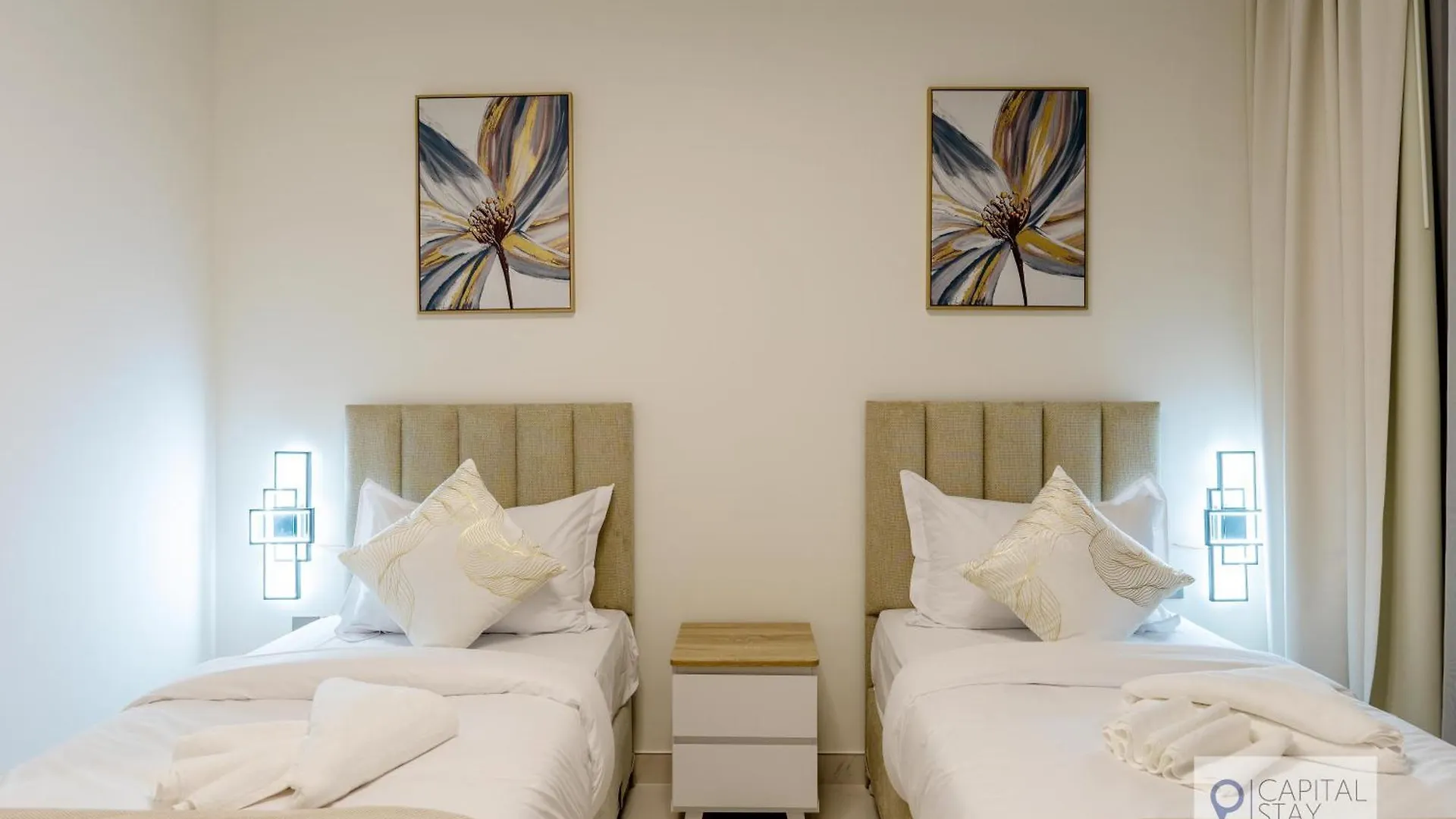 2 Bed Apt In District One Dubai - Lagoon Views 0*,