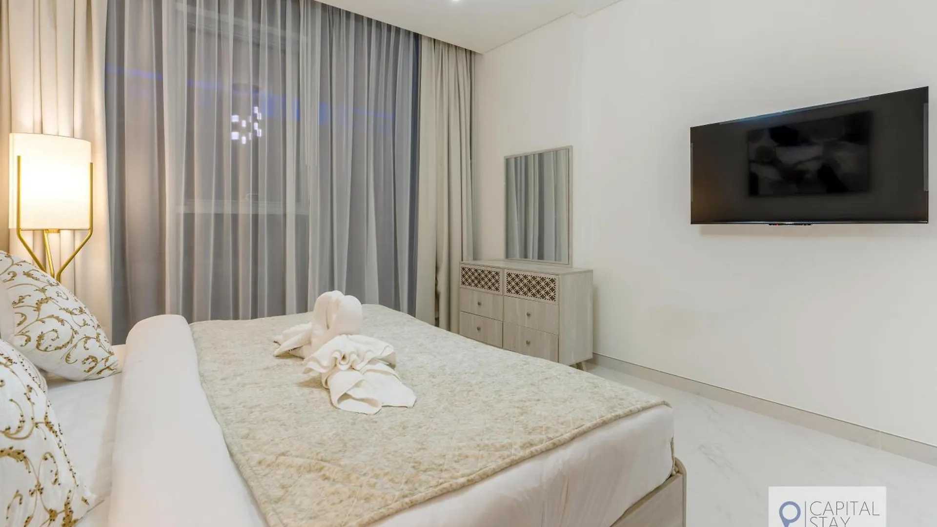 2 Bed Apt In District One Dubai - Lagoon Views